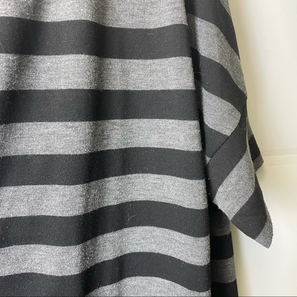 MXM over sized black and grey striped short sleeve top size X - Picture 2 of 4